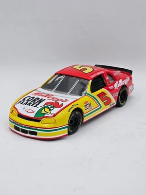 Terry Labonte #5 Kellogs Chevy Monte Carlo - 1996 Revell 1:24th Scale Diecast - Image 1 of 4