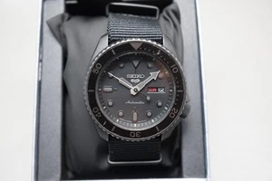 Seiko 5 Sports SBSA025 4R36 Blackout Street Style Automatic Watch - Bild 1 von 18