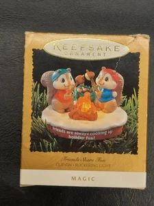 Vintage 1995 Hallmark Keepsake "Friends Share Fun" Christmas Tree Ornament - Picture 1 of 8