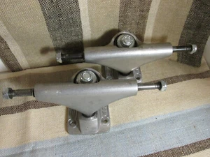 Bullet 120mm Skateboard Trucks 7,2" Achsen für 7"-7,5" Deck - Santa Cruz Co. - Bild 1 von 4