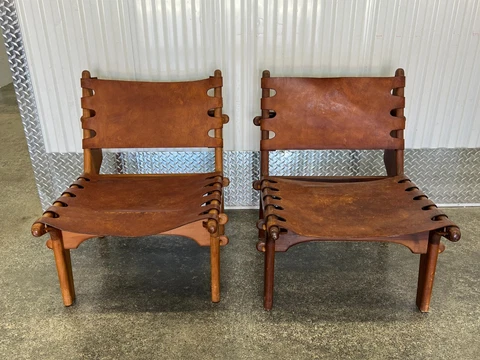 PAIR OF MID CENTURY ANGEL PAZMINO LOUNGE CHAIRS Cover