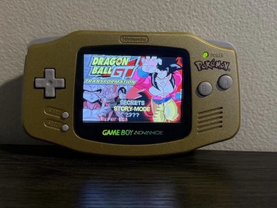 Diseño Pokémon Dorado Gameboy Advance con Pantalla LCD IPS Retroiluminada (Estilo Clásico) Foto 1 de 4