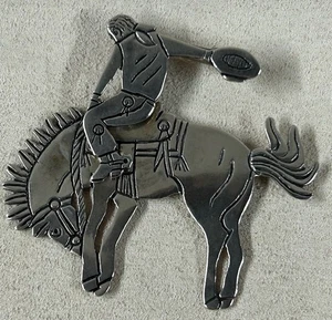 Broche vaquero de rodeo articulado suroeste de plata esterlina de colección Kristi Davis - Imagen 1 de 4