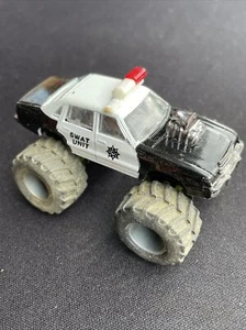 Zylmex ZEE Toys Renegades P5007 4x4 Monster Truck Swat Unit Police Ford LTD 1:64 - Picture 1 of 8