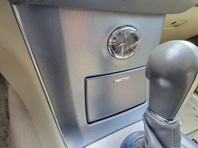 2008 Infiniti FX35 центр приборной панели аналоговые часы идентификатор: 25810-CL71A OEM - Изображение 1 из 4