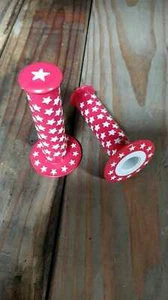 Red and White Star Rubber Handlebar Grips Mountain Fixi Track BMX Bike Bicycle - Picture 1 of 6