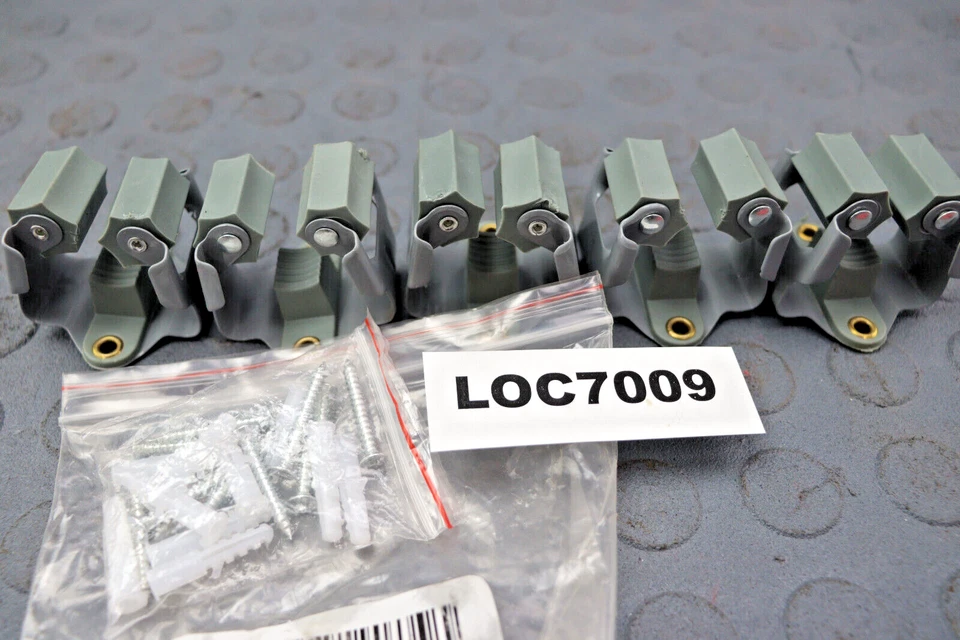 SOPORTES PARA FREGONA Y ESCOBA X002CL871F PAQUETE DE 5 LOC7009 Foto 1 de 4