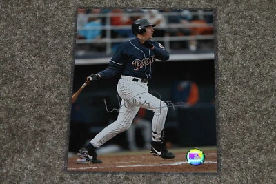 WALLY JOYNER AUTOGRAPHED PADRES 8X10 PHOTO POSE 2 - Image 1 of 2