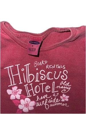 Camiseta Y2K 00s Old Navy Girls Gráfica Hibisco Hotel Hawaii Tema, Talla Niñas 5 Foto 1 de 3
