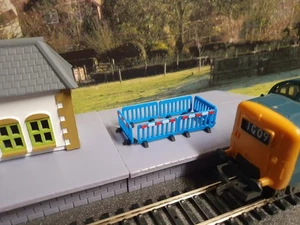 1:76 OO gauge Blue Roadworks Barriers x6 for Model Rail /Doiramas Free P&P - Picture 1 of 5