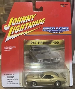 1967 PONTIAC FIREBIRD 400 GOLD 1967 1/64 JOHNNY LIGHTNING MUSCLE CARS U.S.A. - Picture 1 of 7