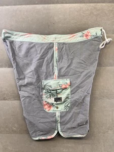 Billabong platinum X 73 Pro Board Shorts Men 40 Stretch Cargo Pocket Floral - Picture 1 of 8