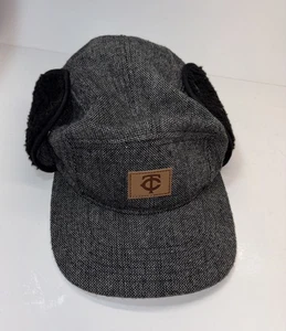 Minnesota Twins Mütze Kappe SGA grau schwarz Sherpa Ohrenklappe Druckknopflasche Herbst Mode - Bild 1 von 5