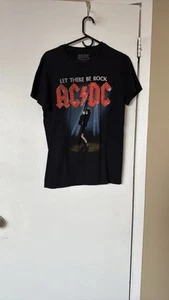 AC/DC T-Shirt, Women’s Size M - Picture 1 of 3
