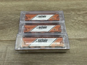 Pacific Western Rail N Scale DuPont Canada Sclair ACF 3-Bay Covered Hopper Set - Picture 1 of 7