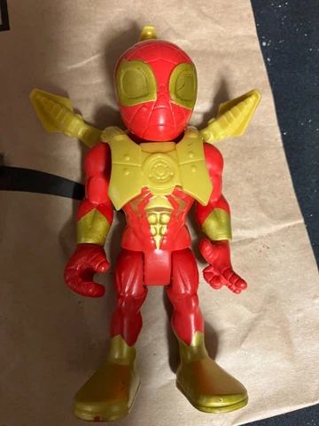 Iron Spider Action Figure spiderman marvel Cover
