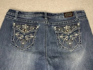 Earl Jean Womens Capri Embellished, Rhinestones, Studs, Applique Cuffed Size 16 - Picture 1 of 8