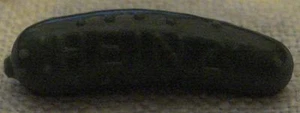 Nice Vintage Heinz Pickle Advertising Pin, Plastic, GOOD CONDITION - Picture 1 of 1