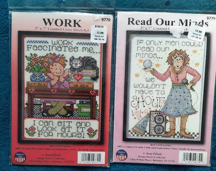 Lote de 2 kits divertidos de punto de cruz contados de diseño Work & Read Our Minds Foto 1 de 2
