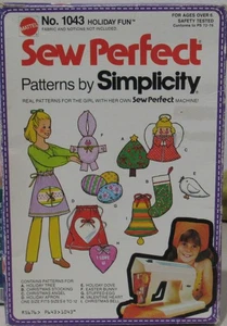 VTG Mattel SEW PERFECT Simplicity No 1043 Holiday Fun Toy Sewing Machine Pattern - Picture 1 of 3