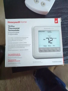 Honeywell T6 Pro Programmable Thermostat (TH6320U2008) - Picture 1 of 1