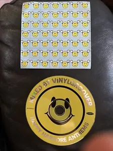 HAPPY HARDCORE ANTHEMS by Vinylgroover (CD, 1998) RARE! VG+/NM W/Hype Sticker!! - Picture 1 of 5