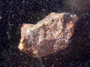 Fragmento de meteorito NWA 6812 .102 gramos (clase H5) viene con certificado de autenticidad - Imagen 1 de 1