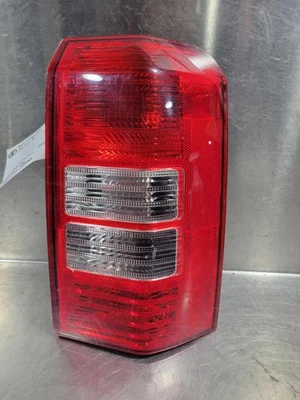 Tail Light Assembly JEEP PATRIOT Right 08 09 10 11 12 13 14 15 16 17 - Image 1 of 2