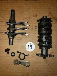 HONDA 1984-85 XR200R, 1984-04 XR250R XL250R GEARSHIFT FORKS AND DRUM - Picture 1 of 1