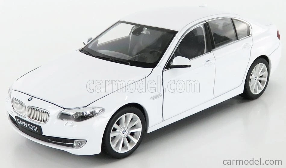 Bmw 535i anno 2010 Nero Metallizzato 1 24 Welly