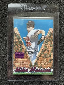 MIKE MUSSINA #’d /299 - 2000 Pacific Invincible Purple Parallel SP #19 Orioles