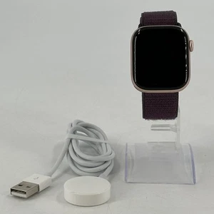 Apple Watch (Series 10) 42mm Rose Gold Aluminum w/ Plum Sport Loop (GPS) - 7/10 - Photo 1 sur 5