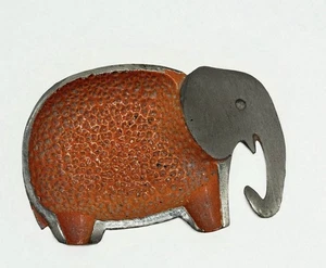 Bandeja/ceniza de metal/hierro fundido elefante mod vintage años 60’s 70’s/atrapa todo MCM - Imagen 1 de 6
