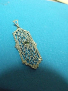 COLGANTE ESMERALDA ESTILO ART DECO 1 3/4" ORO BLANCO 10 K RELLENO .10 QUILATES 2.23G - Imagen 1 de 6