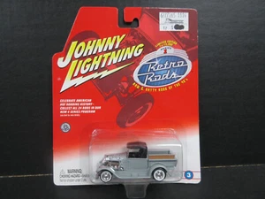 2002 Johnny Lightning Retro Rods 1929 Ford Model A Trunk - 1:64th - Stock #76 - Picture 1 of 2