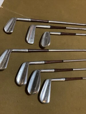 Wilson 'JOHNNY REVOLTA' Championship Model Irons 3,4,5,6,7,8,9 Vintage NC - Image 1 of 4