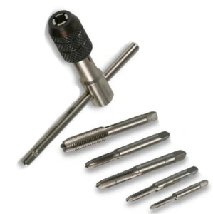 6-teiliges Gewindebohrer & Spannfutter Set Werkzeug metrisch M3 M4 M5 M6 M8 & Stanz T-Griff - Bild 1 von 3