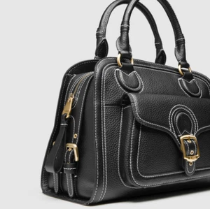 MIMCO Accent Tote Bag New Black pebble leather with goldtone buckle accents - Picture 1 of 16