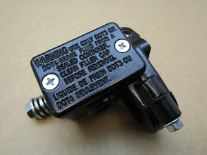 Neco GPX 50 2024 solo 198 miglia cilindro principale freno anteriore (13647) - Foto 1 di 4