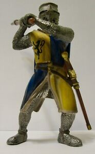 Schleich Knight Figure with Battle Axe Blue  / Yellow  (2003)