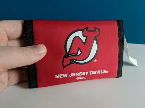 NOS VINTAGE 1990s NHL NEW JERSEY DEVILS TRIFOLD WALLET VTG HOCKEY OFFICIAL NWT Cover