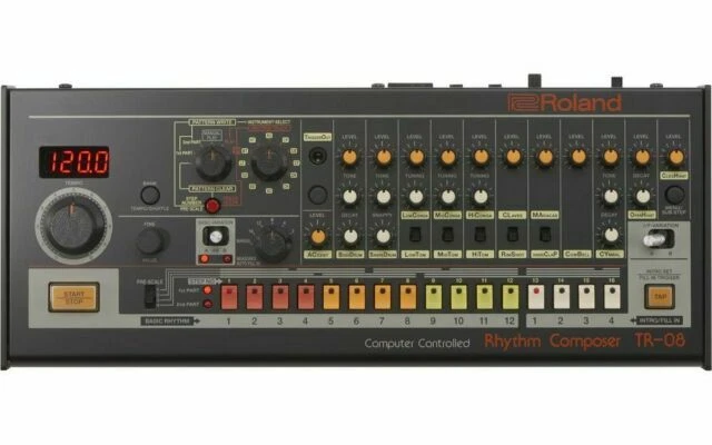 Roland TR-08 Rhythm Composer - Schwarz