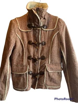 Delias Talla Pequeña Marrón Tweed Palanca Bolsillos con Cremallera Mangas Largas Cuello Simulado  Foto 1 de 3