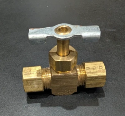 3/8" x 3/8" Needle Valve Compression Honeywell CCT2136 Brass a6775 tube straight - Изображение 1 из 4