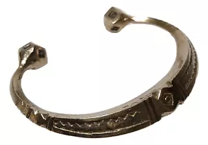 Bracciale Berbero Africano Artigianale Bracciale Pesante Etnico Tuareg Gioielli Africani - Foto 1 di 3