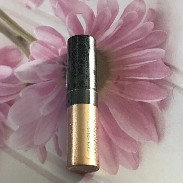 Styli-Style Dramatic Dip Loose Eye Shadow Meteor Strike - Image 1 of 1