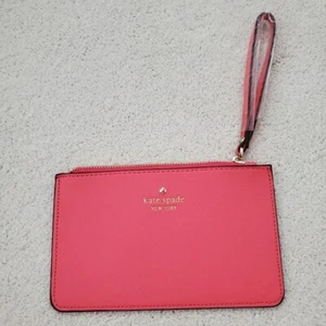 NWOT Kate Spade Coral Pink Saffiano Leather Zip Wristlet - Picture 1 of 10