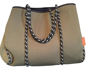 Borsa e Portafoglio Pop Up Neoprene Palestra Verde Basilico e Nero Manici in Corda - Foto 1 di 5