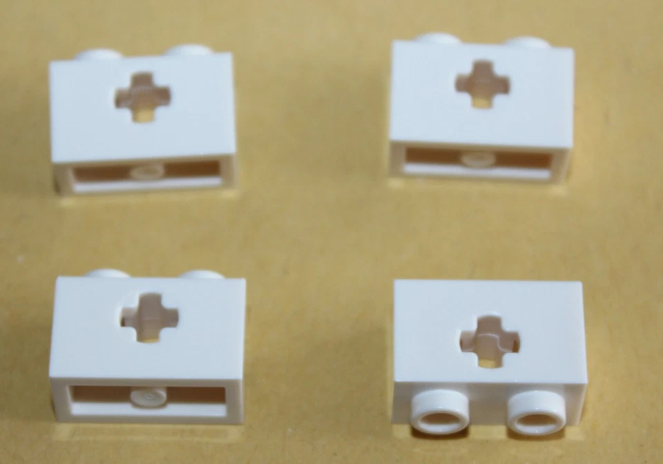 4 x Lego Technic White Brick 1x2 ref 32064 set 70169 7869 75037 7913 9525 10129  - Photo 1/1