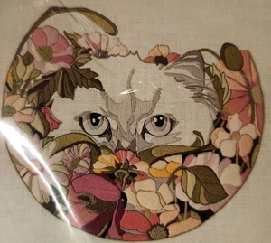 Kit de Aguja Vintage 1981 Dimensiones Crewel 'Fancy Cat' 16 x 16" Sellado. - Imagen 1 de 4